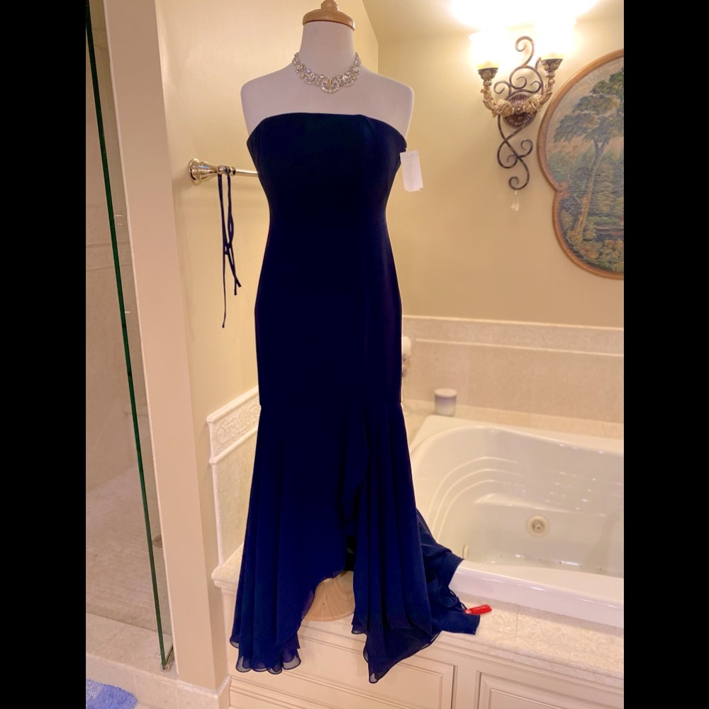 Classic Brand New After Six Navy Strapless Dress beautiful sexy bottom - Picture 3 of 14